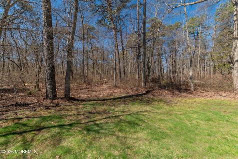 19 Lakeside Drive Jackson NJ 08527