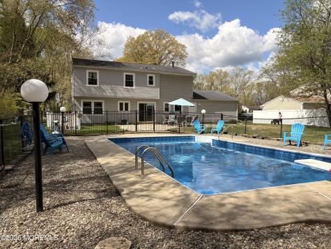 7 Coventry Court Manalapan NJ 07726