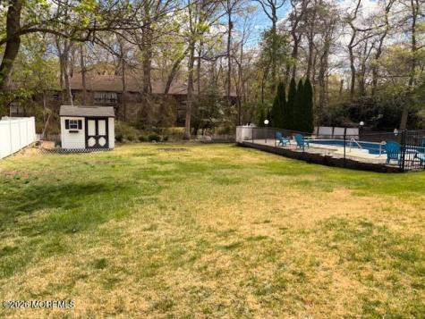 7 Coventry Court Manalapan NJ 07726
