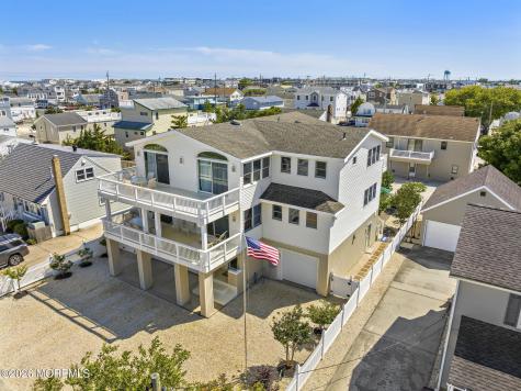 214 W 4th Street Ship Bottom NJ 08008