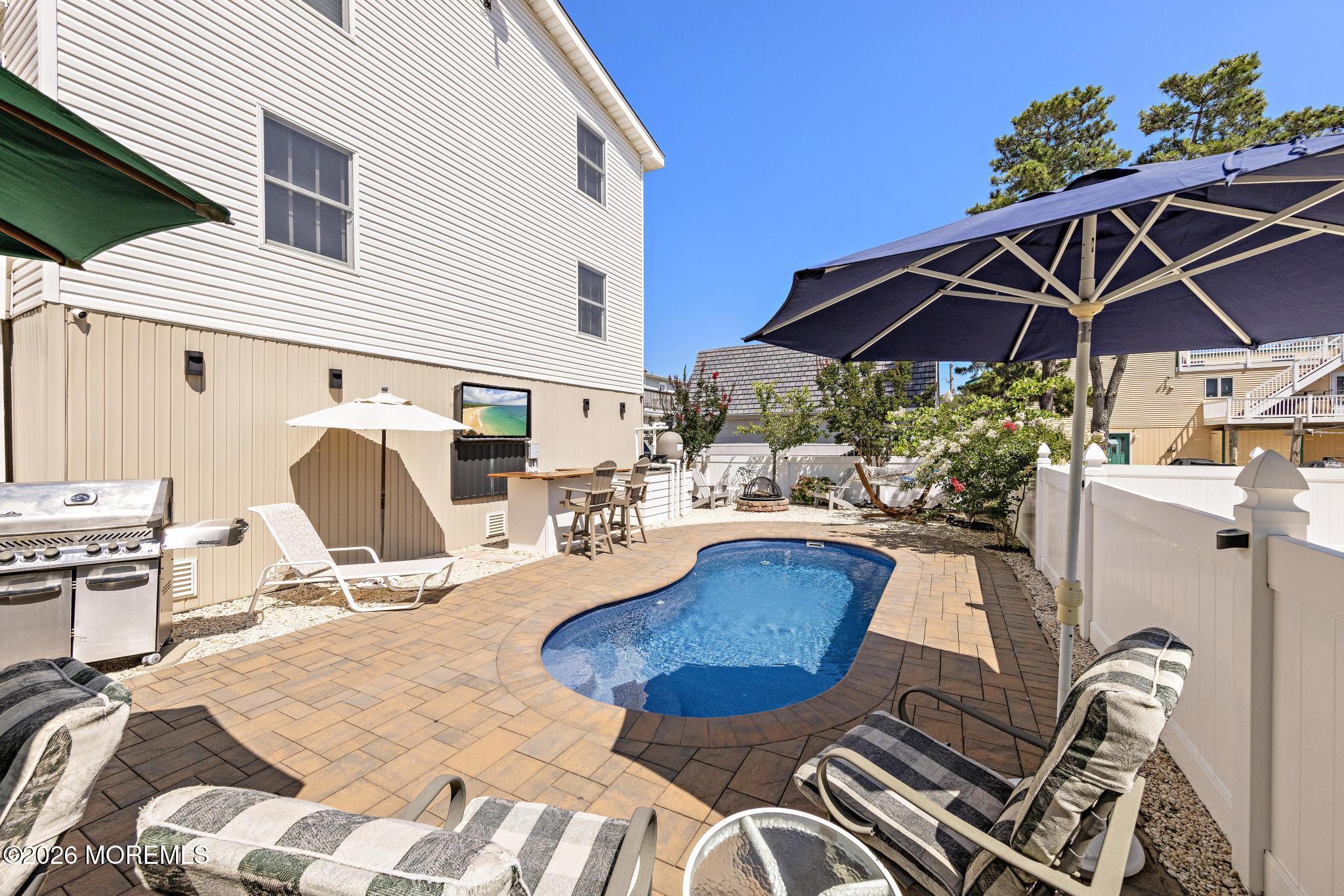 214 W 4th Street Ship Bottom NJ 08008