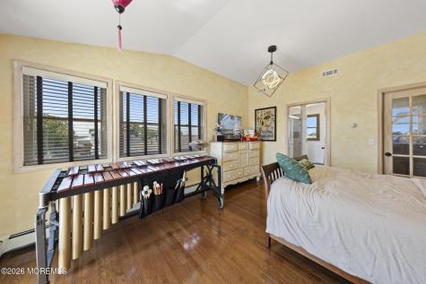 214 W 4th Street Ship Bottom NJ 08008