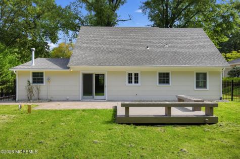 95 Warren Drive Aberdeen NJ 07747