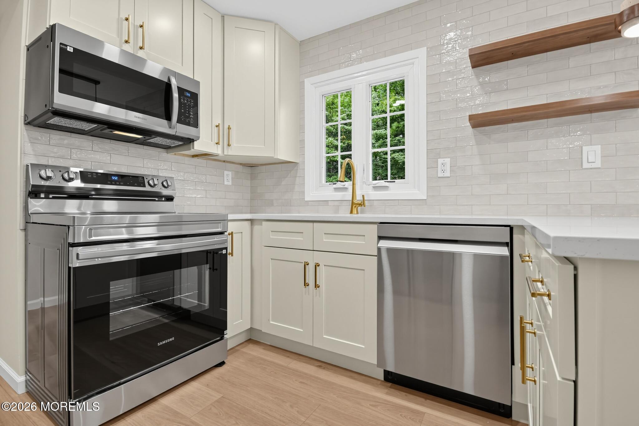 95 Warren Drive Aberdeen NJ 07747