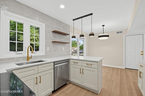95 Warren Drive Aberdeen NJ 07747