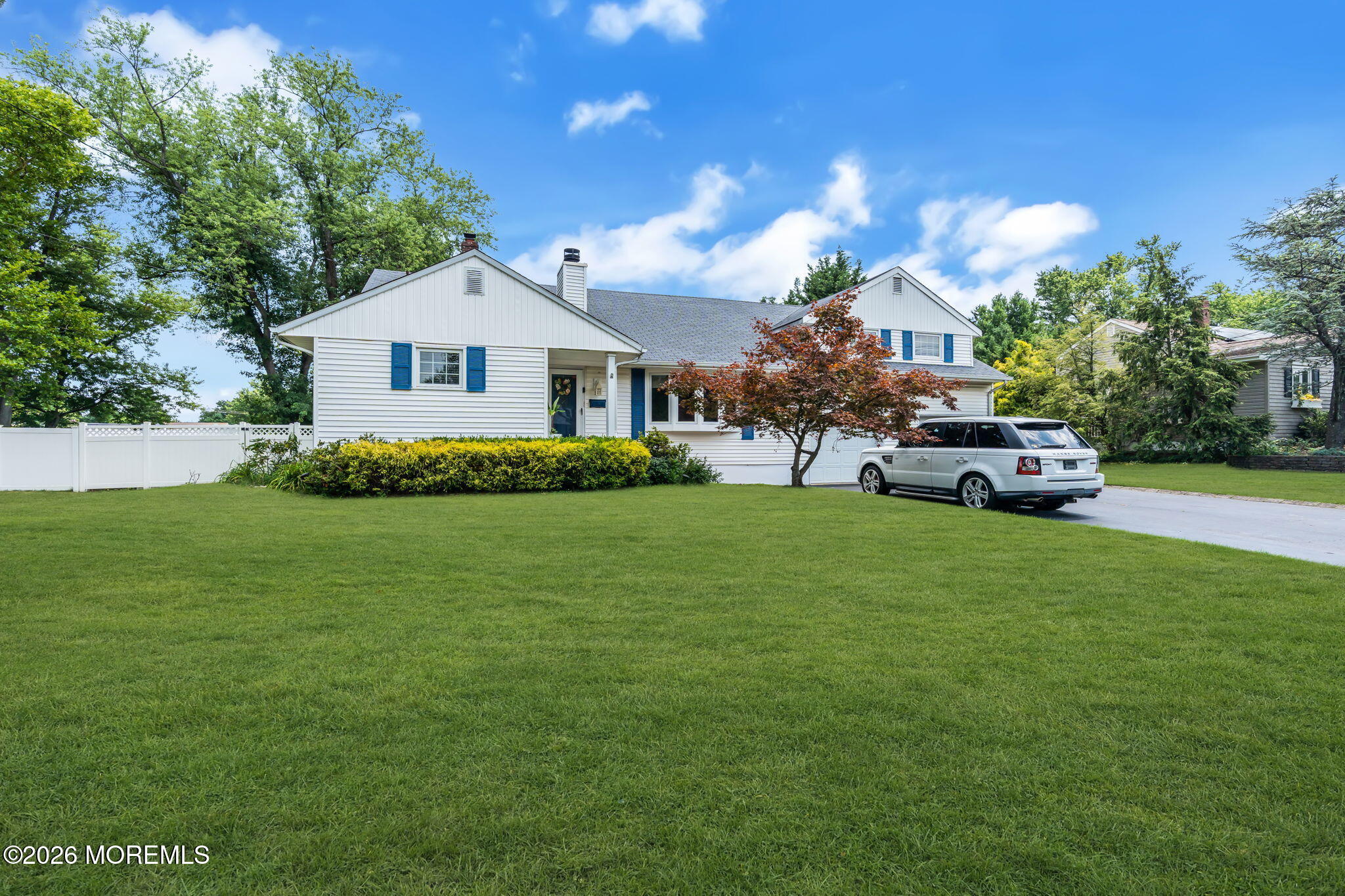 10 Homestead Place Holmdel NJ 07733
