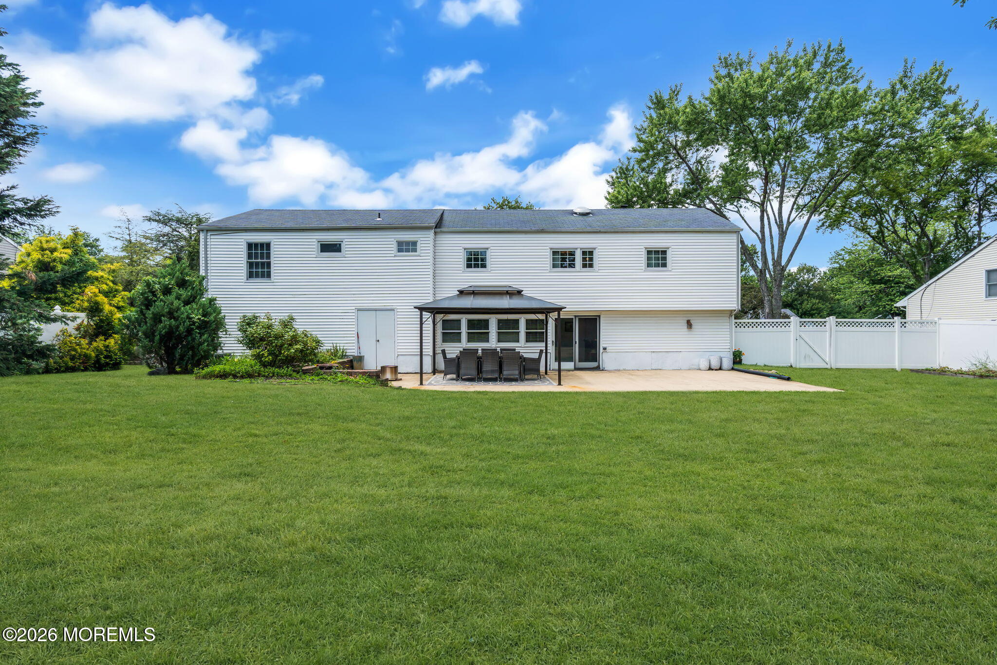 10 Homestead Place Holmdel NJ 07733
