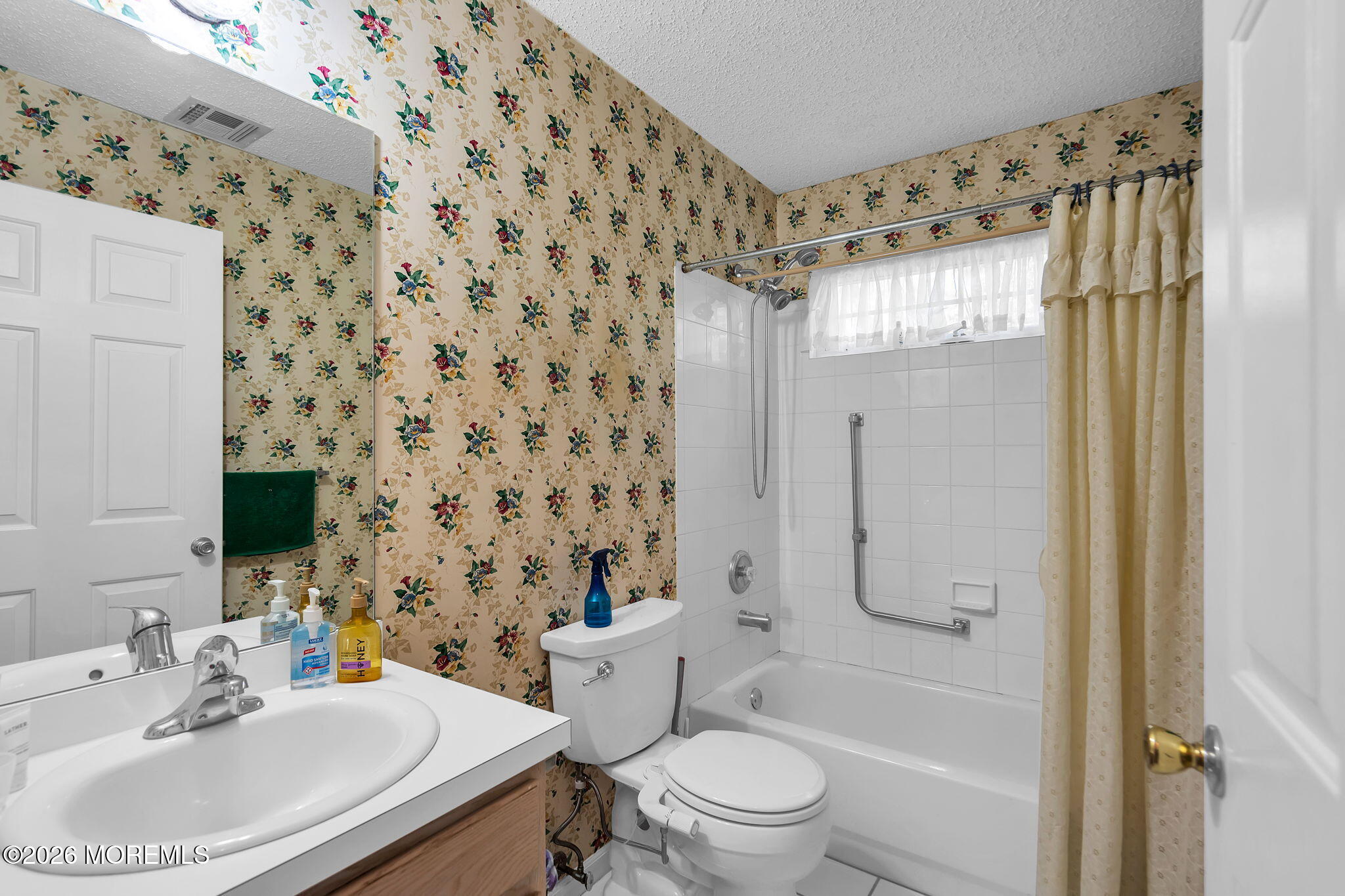 631 Bedford Lane Manchester NJ 08759