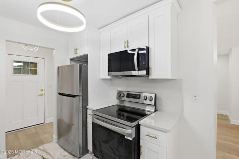 236 Medford Court Manalapan NJ 07726