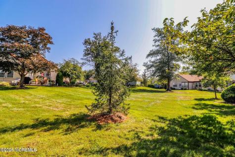 8E Benjamin Franklin Drive Monroe NJ 08831