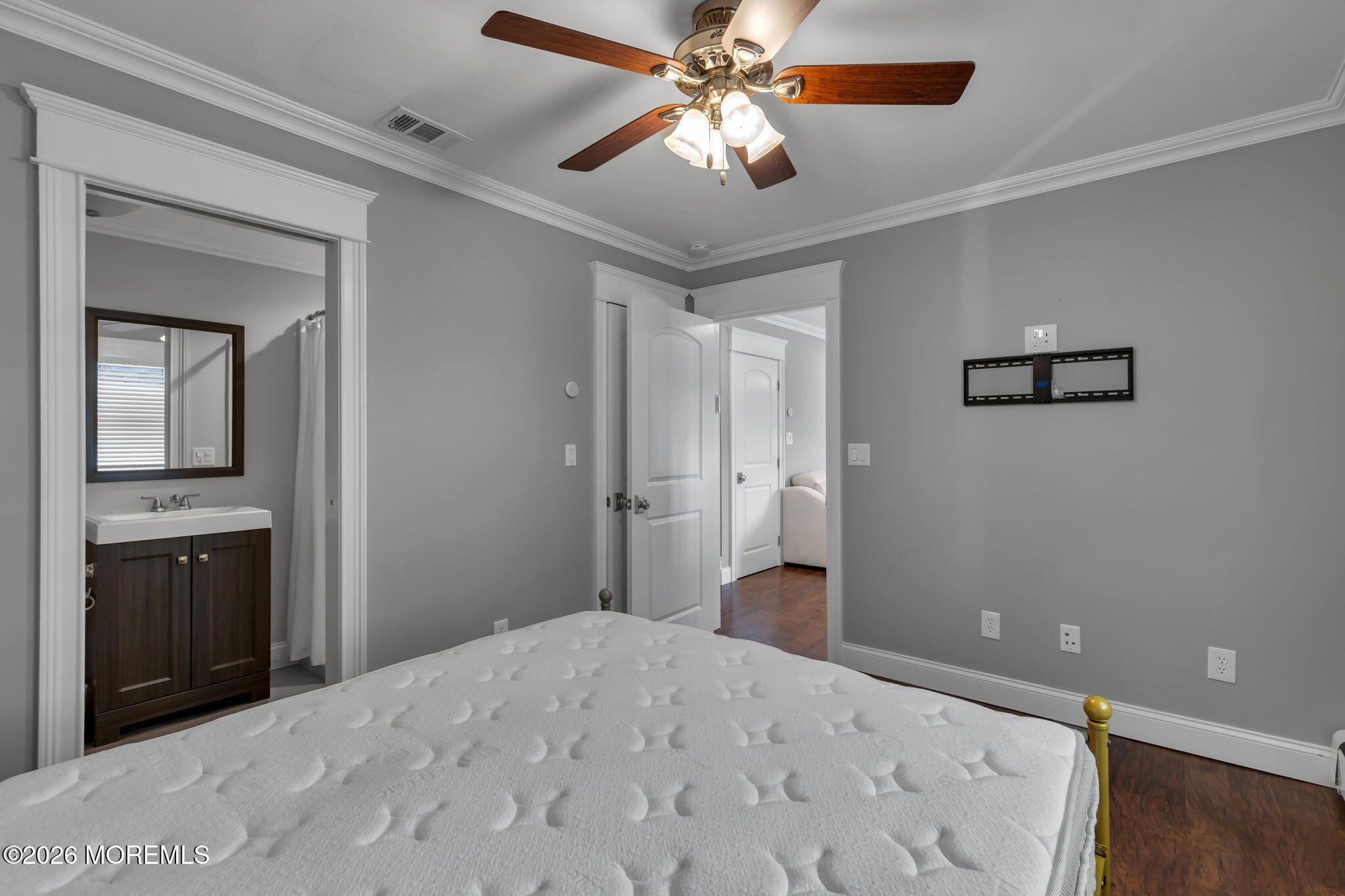 27 Branch Road Oakhurst NJ 07755