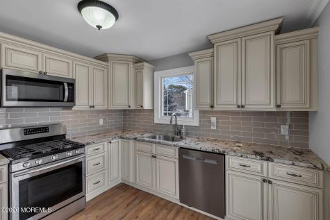 27 Branch Road Oakhurst NJ 07755