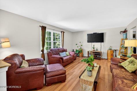 28 Glynn Court Parlin NJ 08859