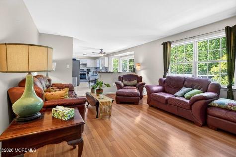 28 Glynn Court Parlin NJ 08859