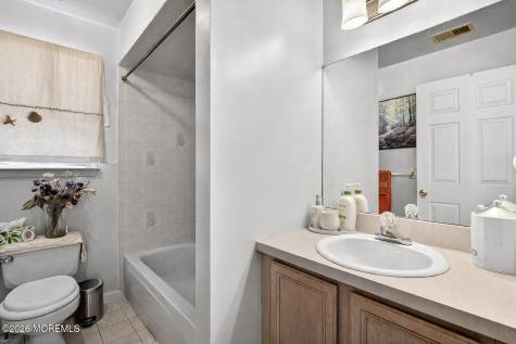28 Glynn Court Parlin NJ 08859