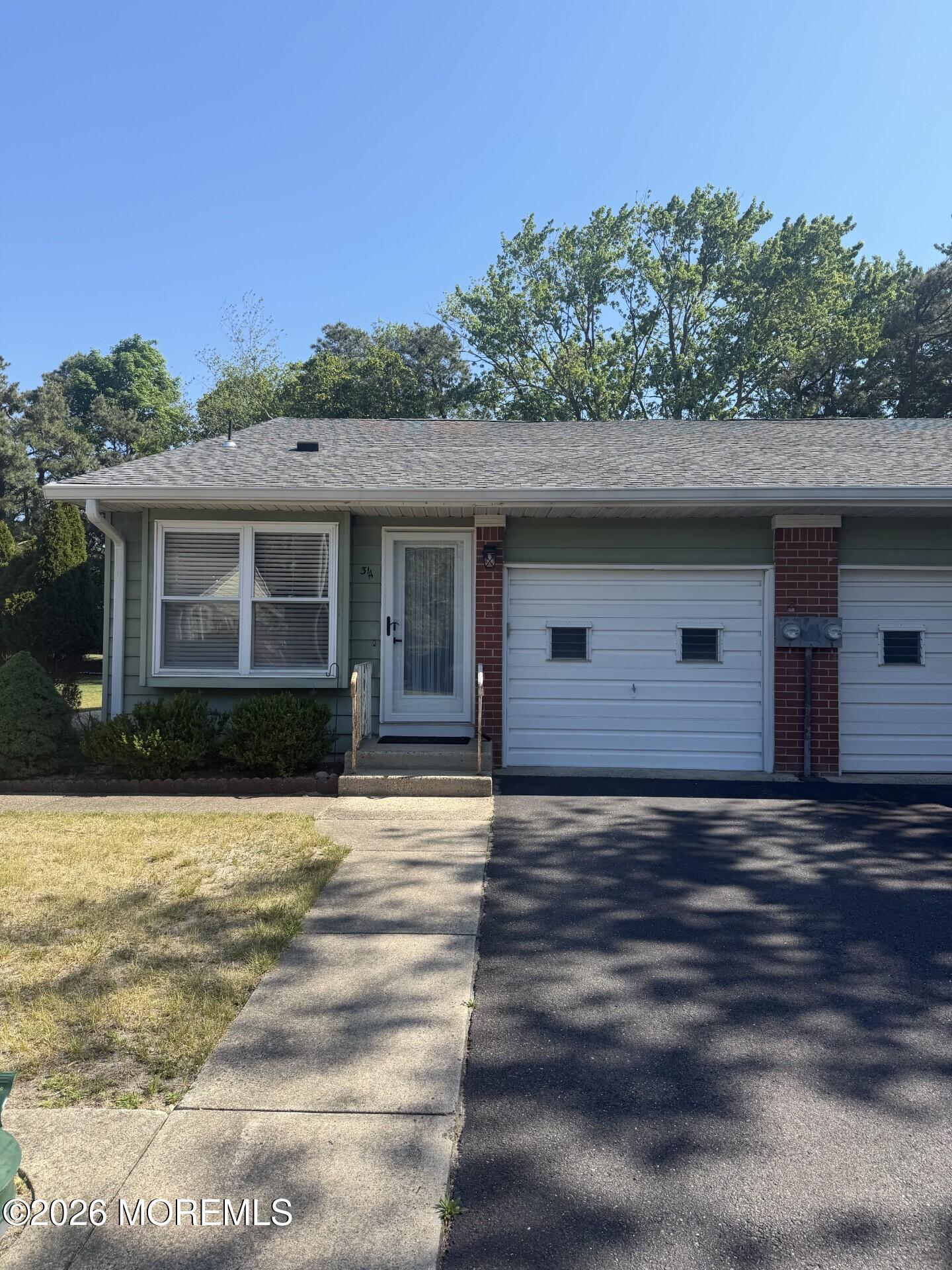 31 Homestead Drive Whiting NJ 08759