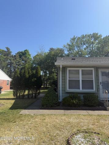 31 Homestead Drive Whiting NJ 08759