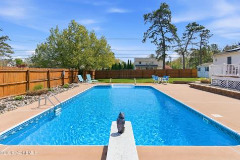 399 Trenton Avenue N Bayville NJ 08721