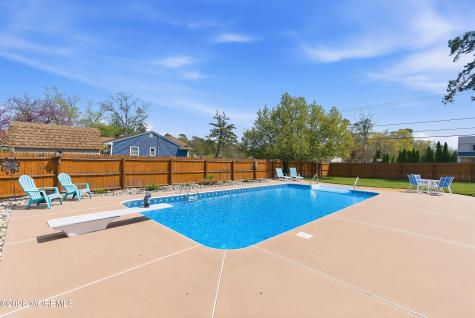 399 Trenton Avenue N Bayville NJ 08721