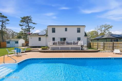 399 Trenton Avenue N Bayville NJ 08721