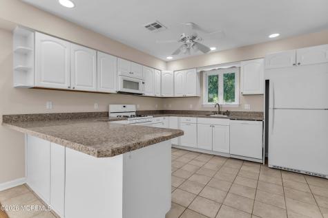 176 Tilton Street Toms River NJ 08753