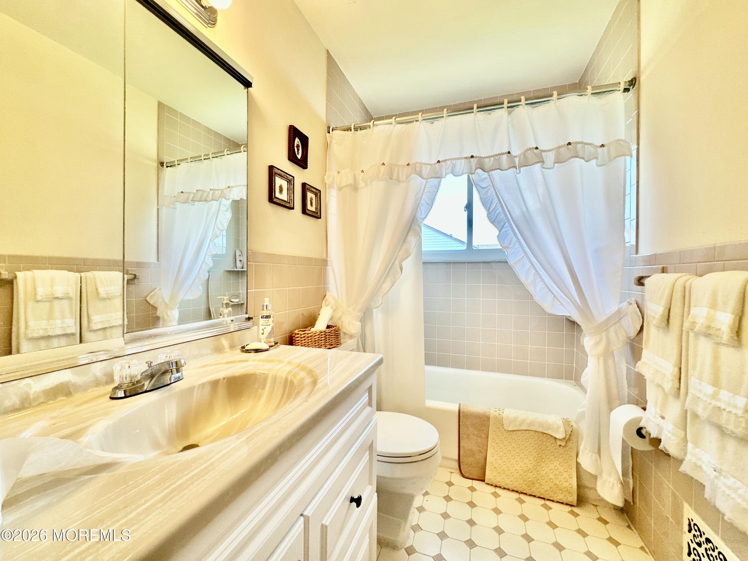 48 Georgetown Boulevard Barnegat NJ 08005