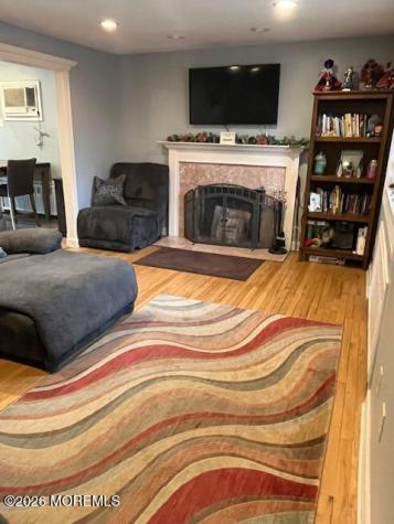 141 High Street Woodbridge NJ 07095