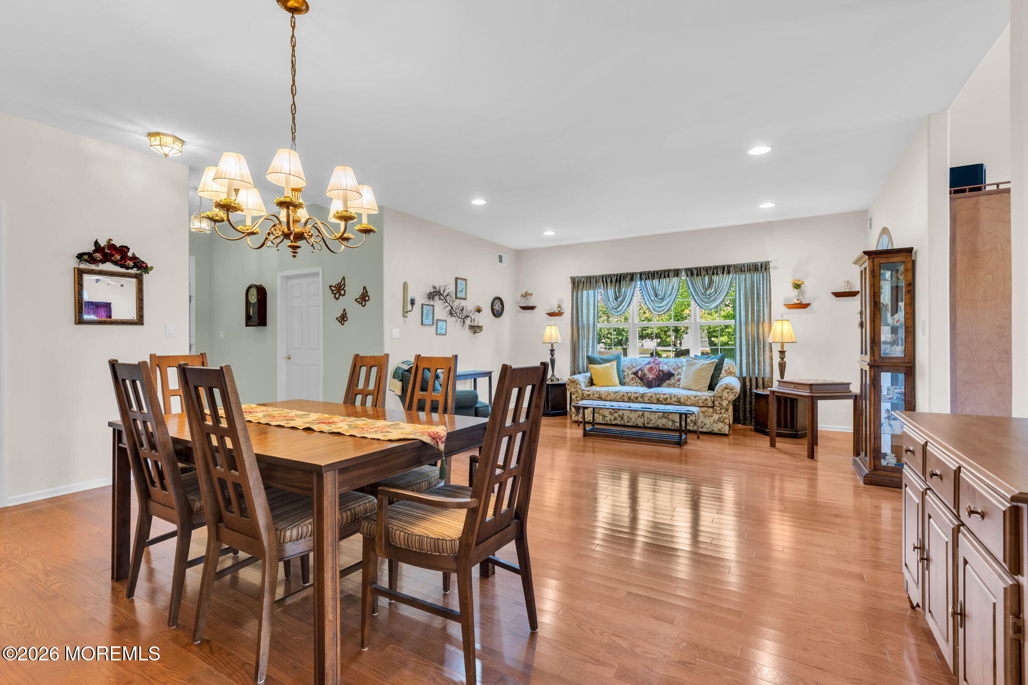 21 Chaucer Circle Manchester NJ 08759