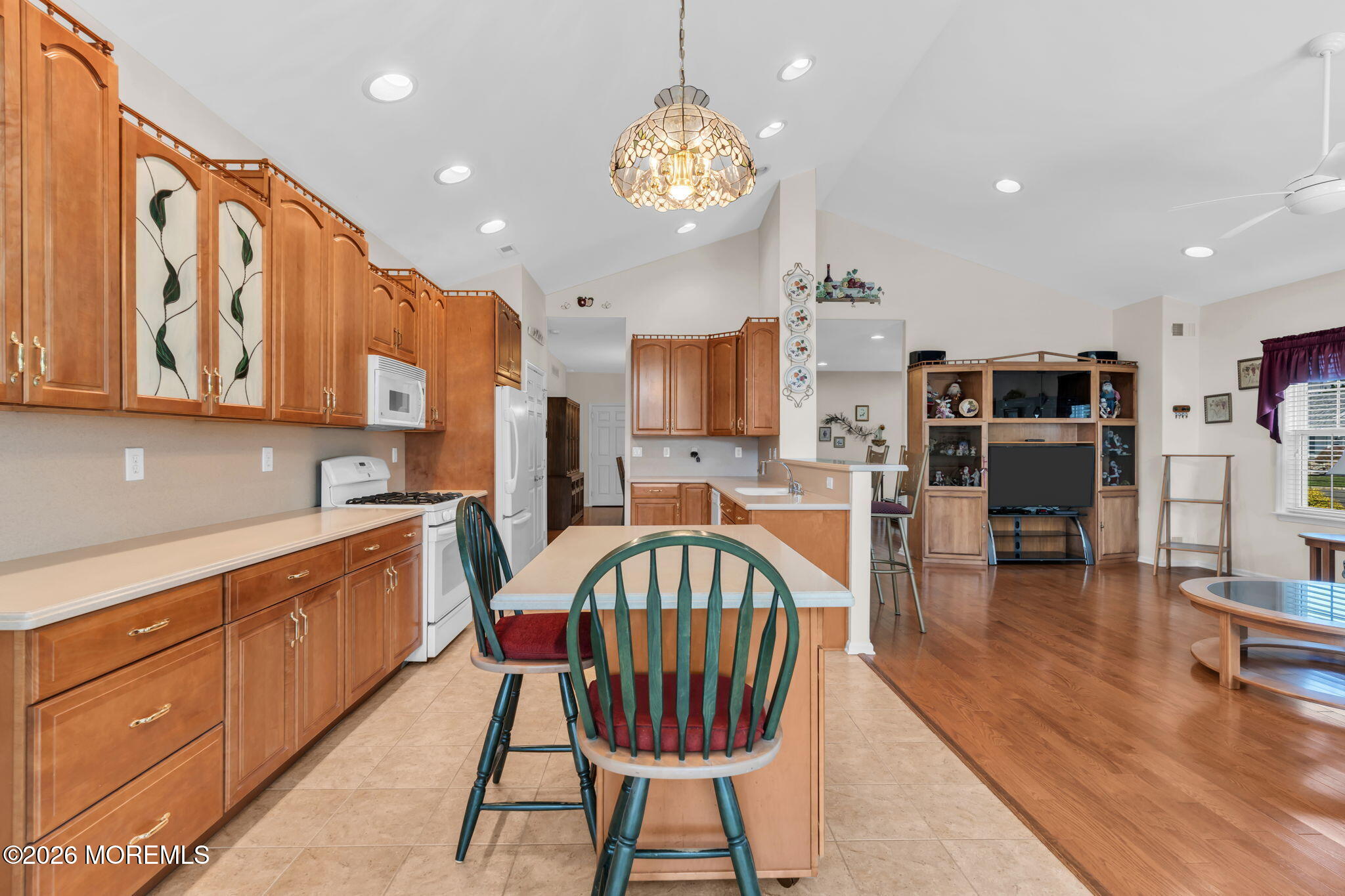 21 Chaucer Circle Manchester NJ 08759