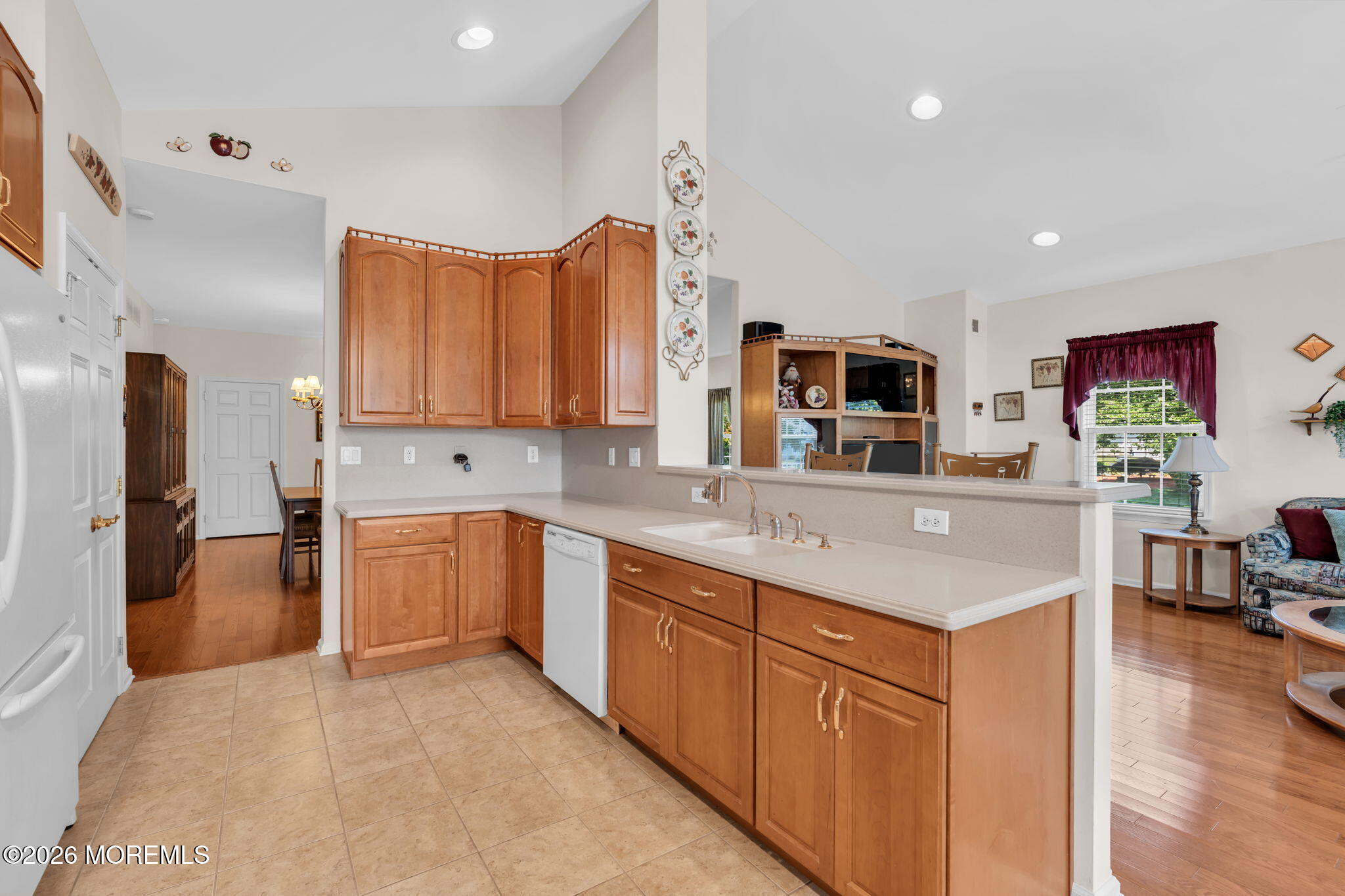 21 Chaucer Circle Manchester NJ 08759