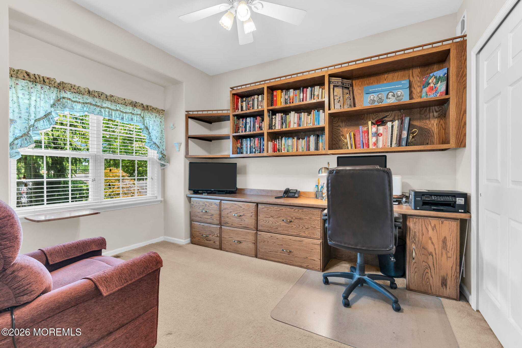 21 Chaucer Circle Manchester NJ 08759