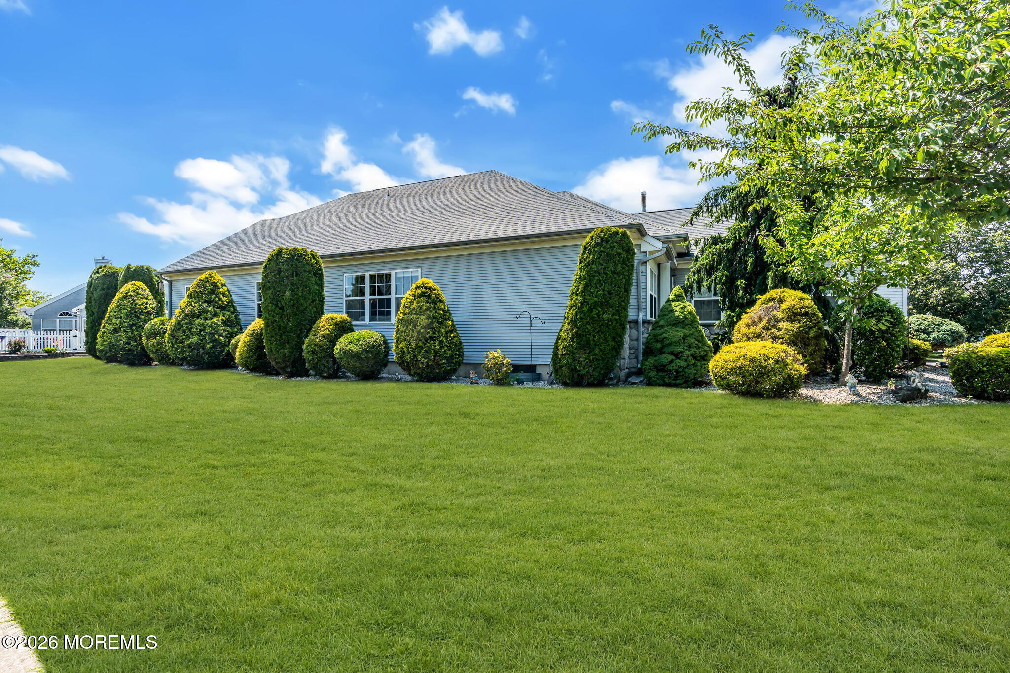 21 Chaucer Circle Manchester NJ 08759