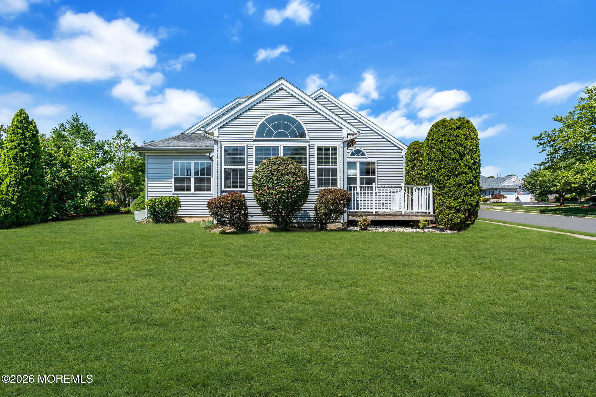 21 Chaucer Circle Manchester NJ 08759