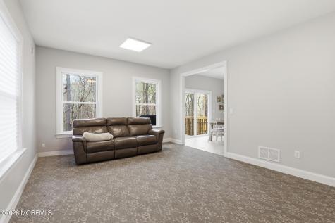 28 Golders Green Road Lakewood NJ 08701