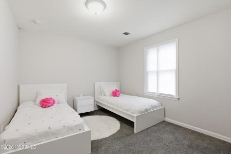 28 Golders Green Road Lakewood NJ 08701