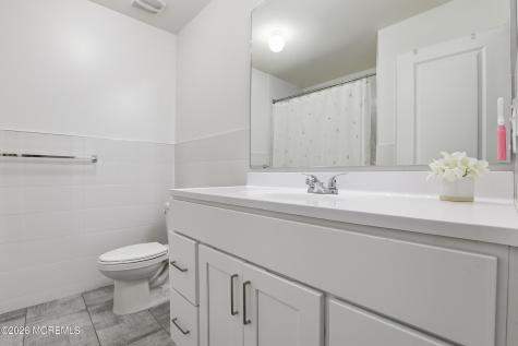 28 Golders Green Road Lakewood NJ 08701
