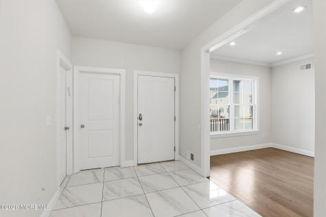 28 Golders Green Road Lakewood NJ 08701