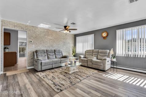 31 Boca Raton Street Toms River NJ 08757