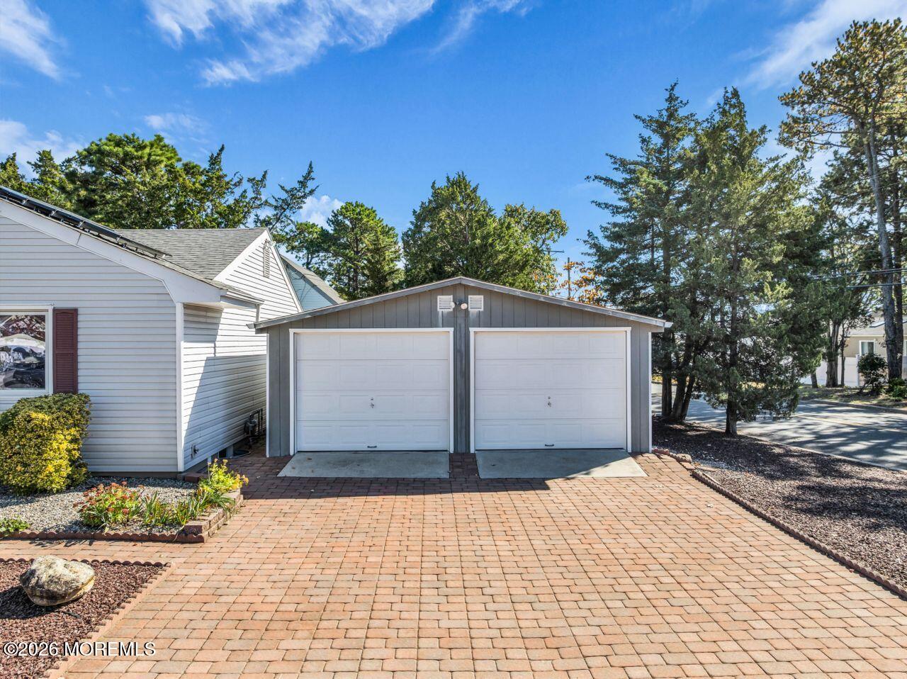 27 Pine Brook Drive Toms River NJ 08753