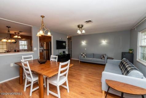 946 Aberdeen Drive Lakewood NJ 08701