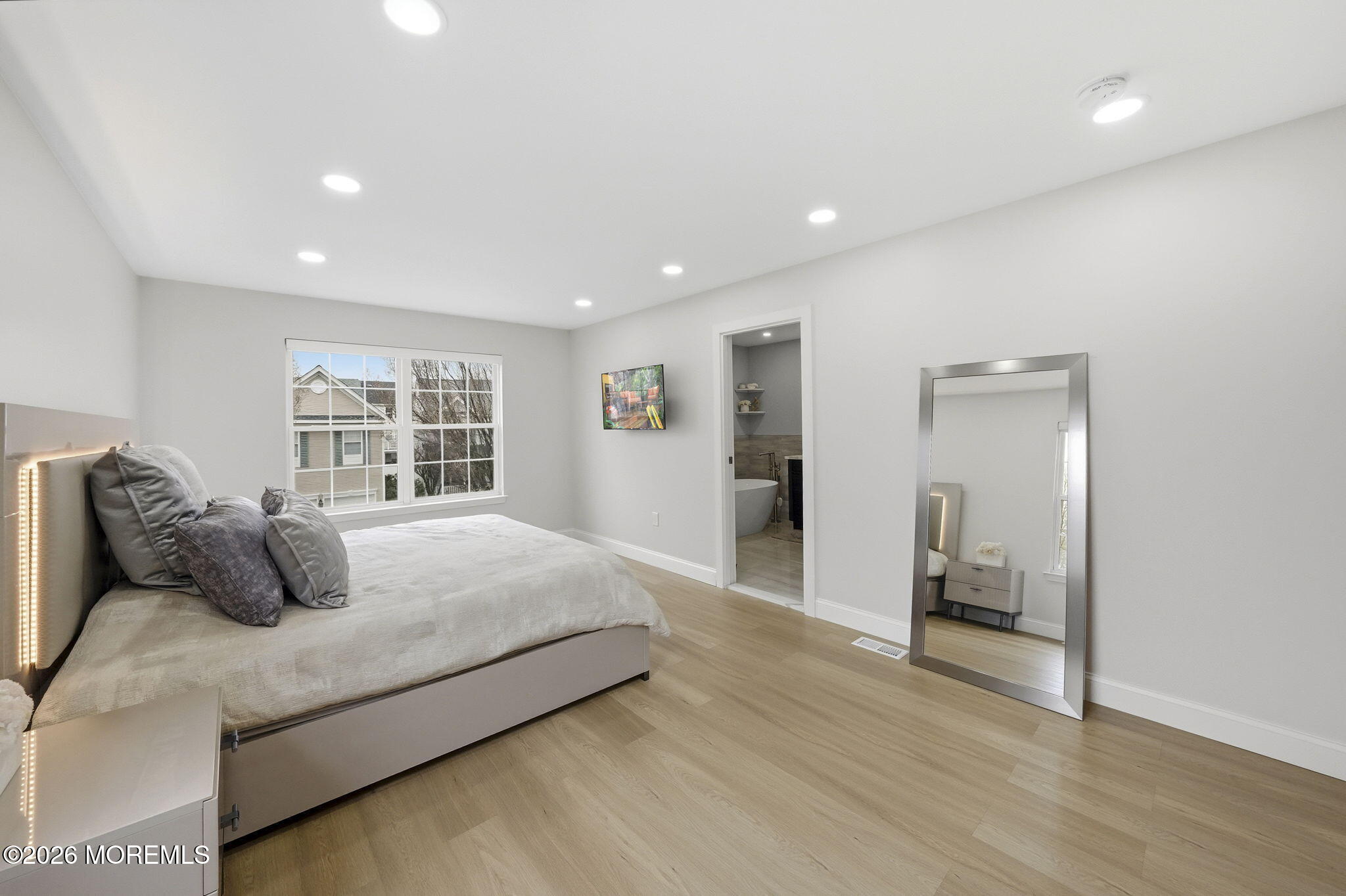 16 Pinehurst Drive Manalapan NJ 07726