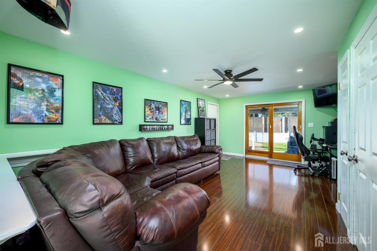 41 Wilson Drive Fords NJ 08863