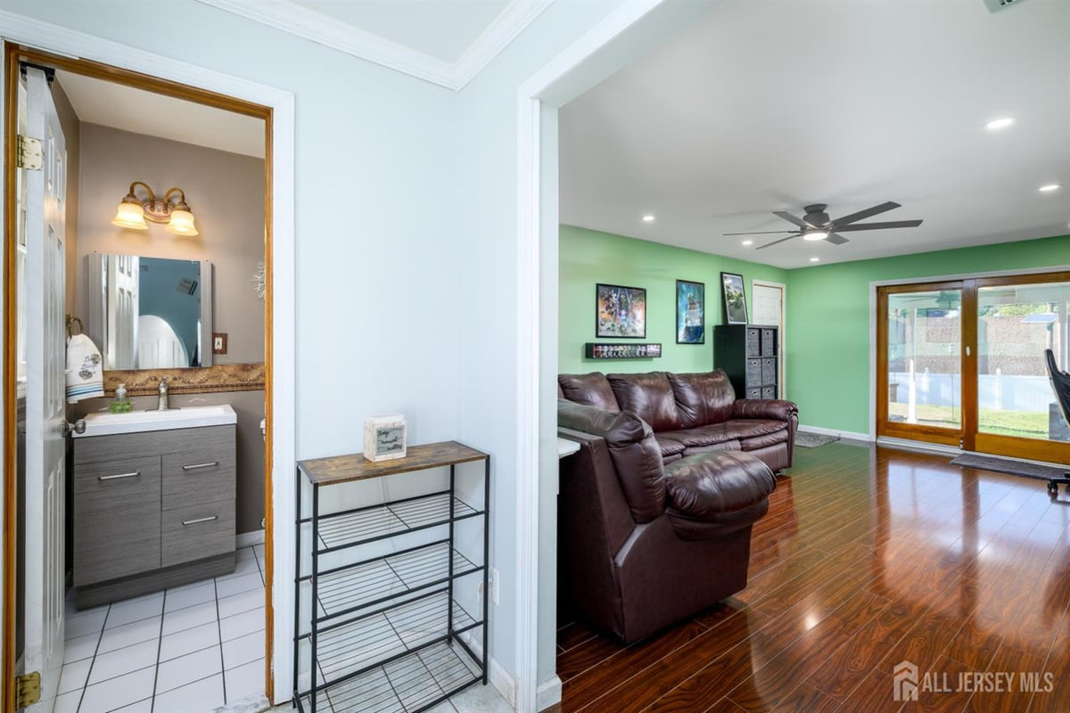 41 Wilson Drive Fords NJ 08863