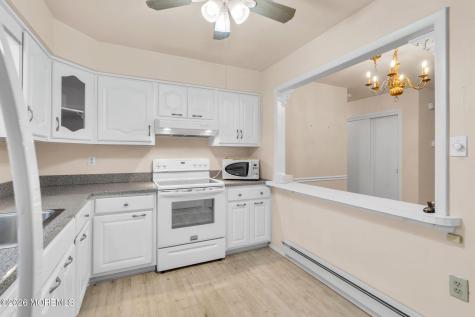 6 Woodbury Court Toms River NJ 08757