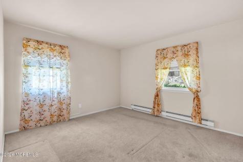 6 Woodbury Court Toms River NJ 08757