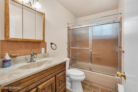 6 Woodbury Court Toms River NJ 08757