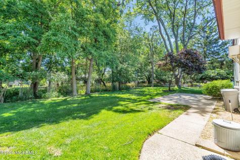 6 Woodbury Court Toms River NJ 08757