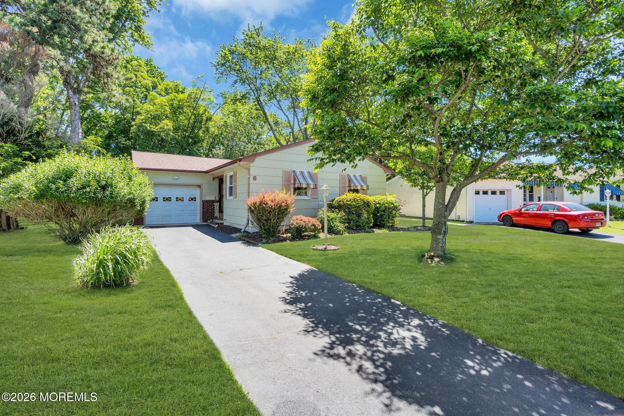 6 Woodbury Court Toms River NJ 08757
