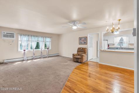 6 Woodbury Court Toms River NJ 08757