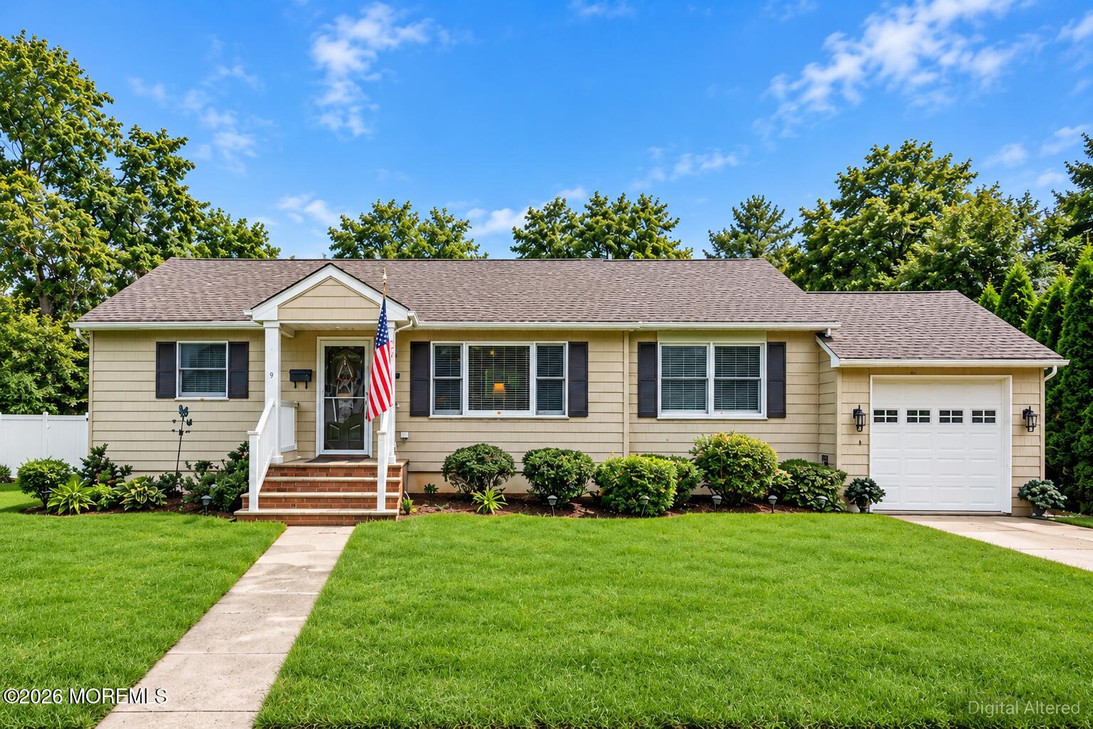 177 10th Street Belford NJ 07718